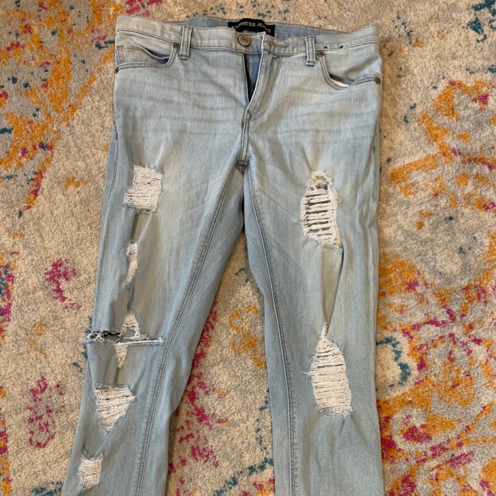 Express “Girlfriend” distressed jeans- size 8
